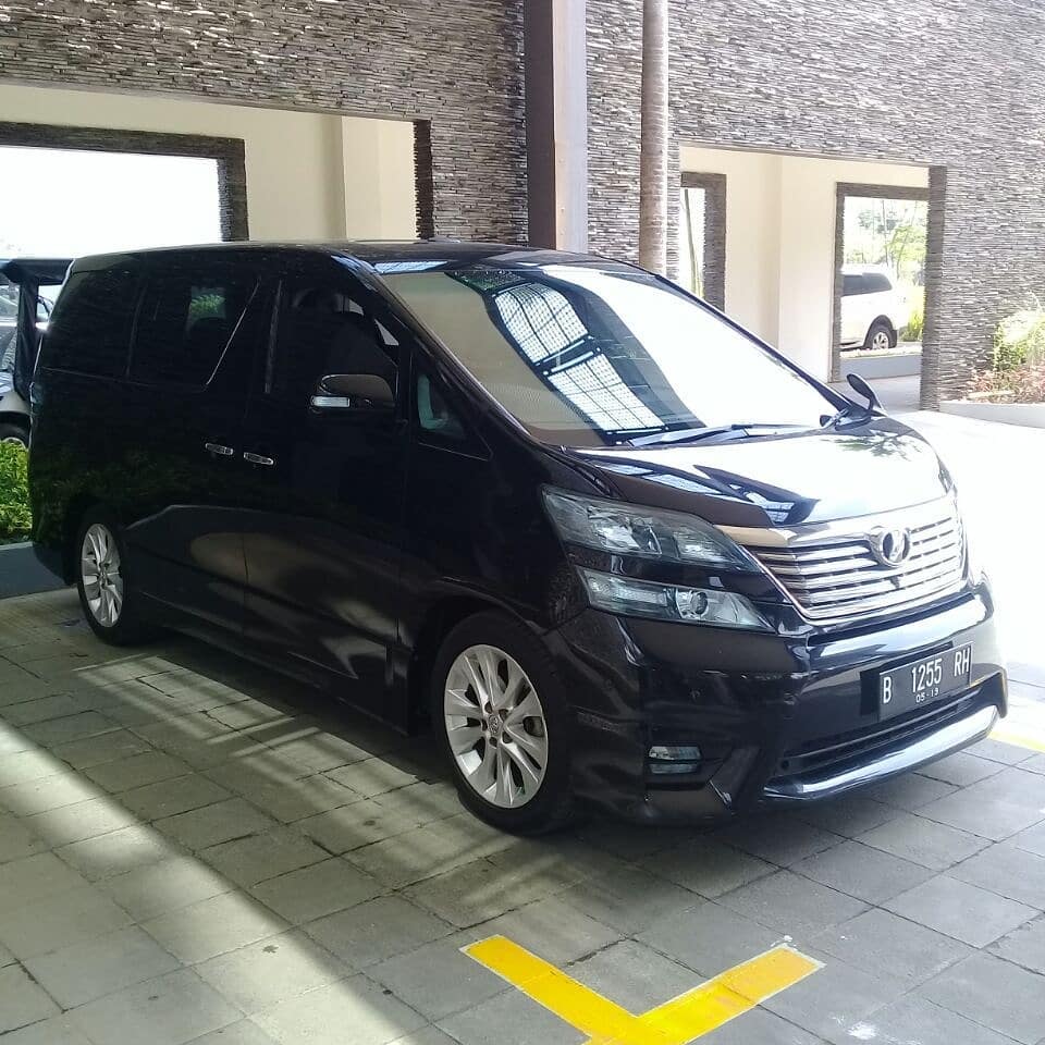 Sewa Mobil Bandung Sekarang